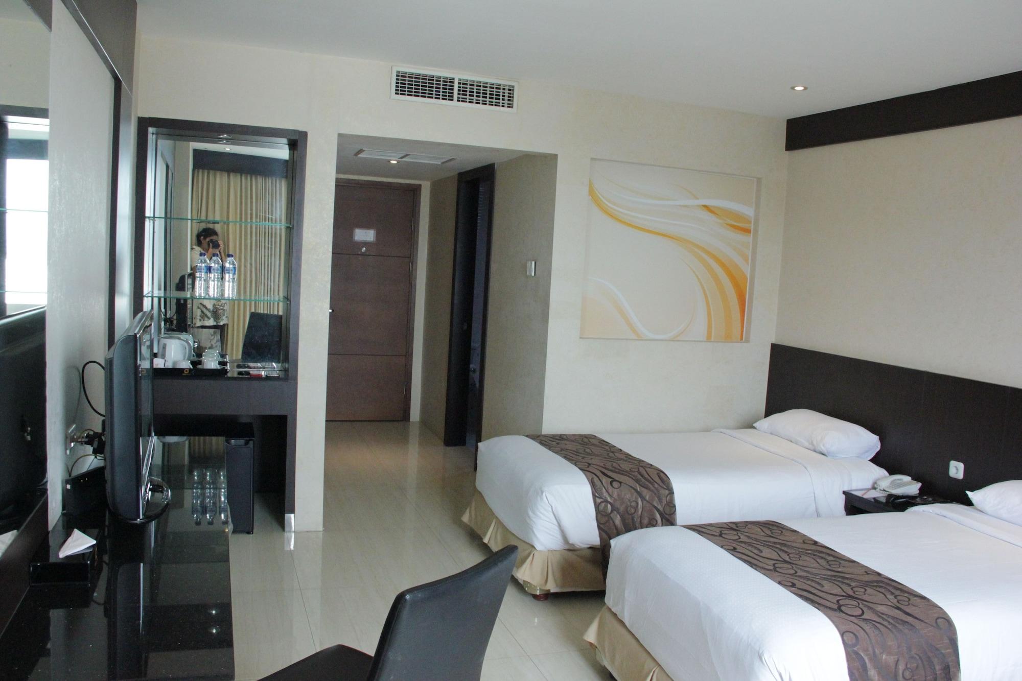 Aria Gajayana Hotell Malang Exteriör bild