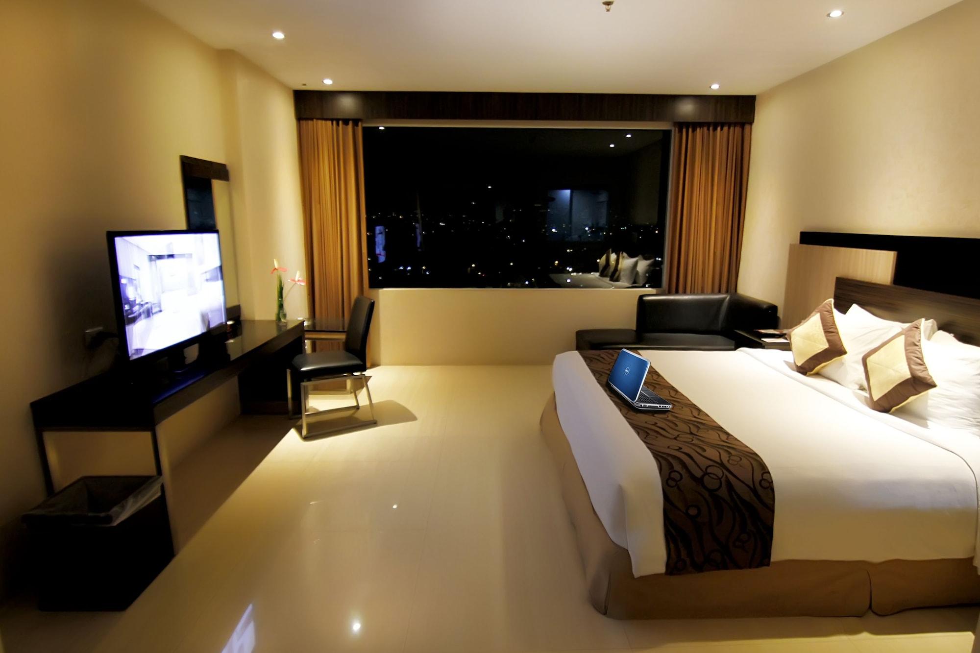 Aria Gajayana Hotell Malang Exteriör bild