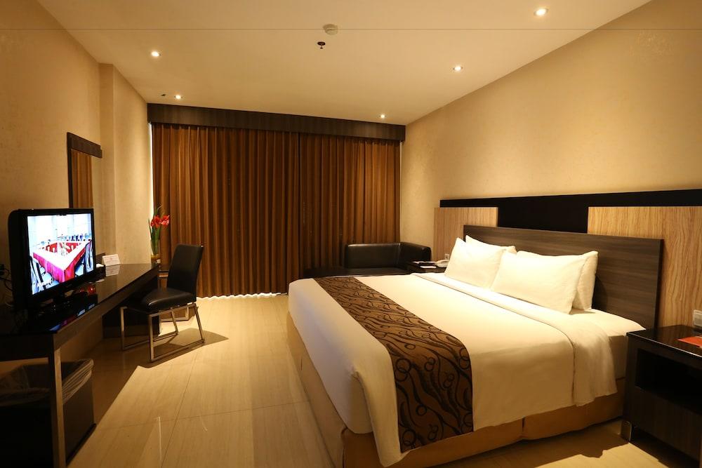 Aria Gajayana Hotell Malang Exteriör bild