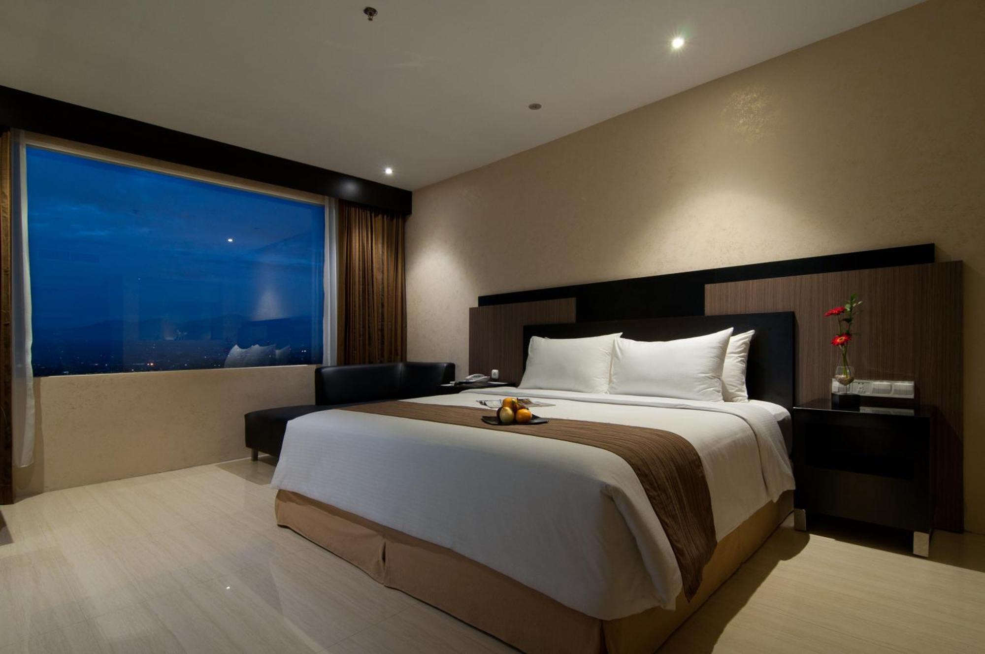Aria Gajayana Hotell Malang Exteriör bild