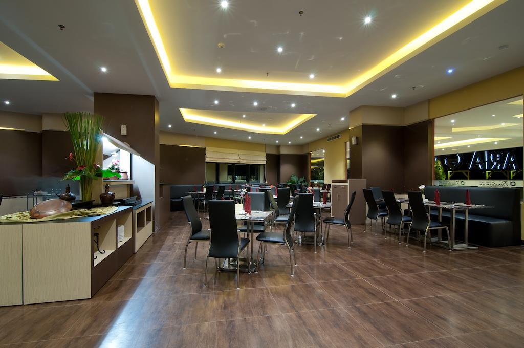 Aria Gajayana Hotell Malang Exteriör bild