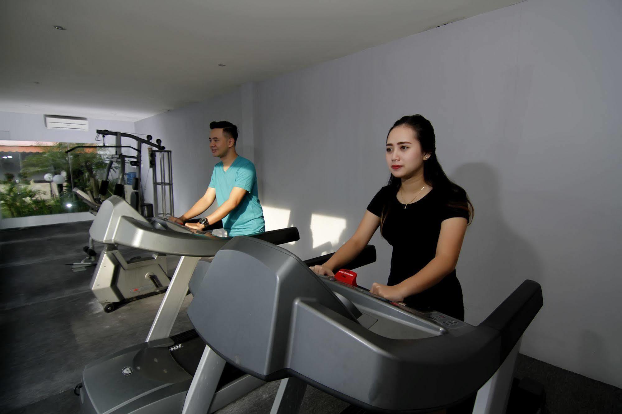 Aria Gajayana Hotell Malang Exteriör bild
