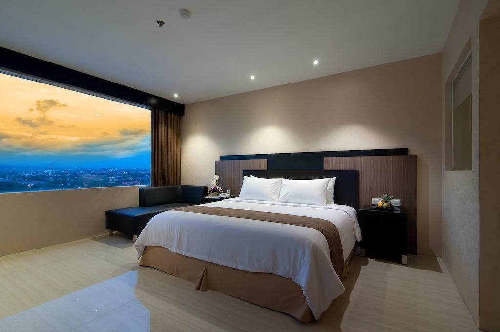 Aria Gajayana Hotell Malang Exteriör bild