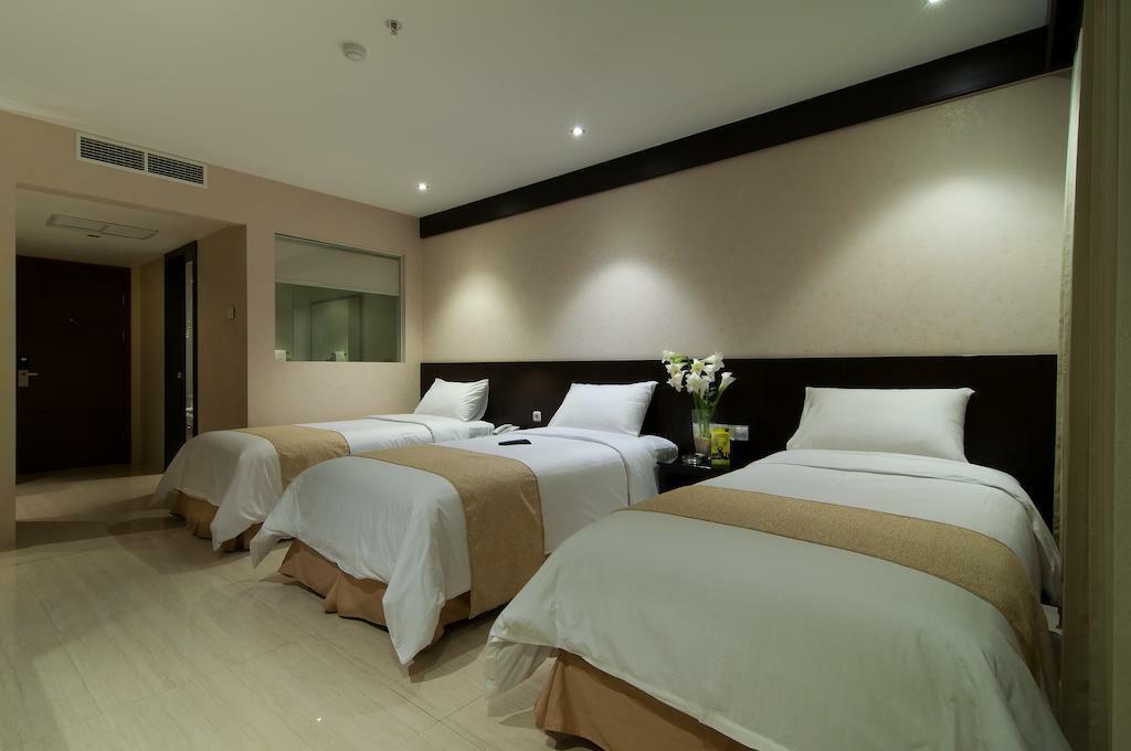 Aria Gajayana Hotell Malang Exteriör bild